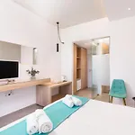 酒店 Happy Days Hotel, Adults Only