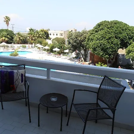 Happy Days Hotel, Adults Only