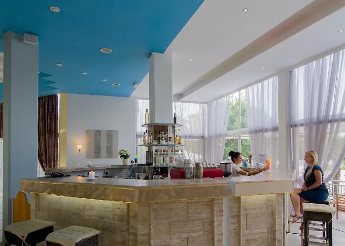 Happy Days Hotel, Adults Only Otel Theológos