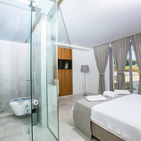 Ξενοδοχείο Happy Days Hotel, Adults Only