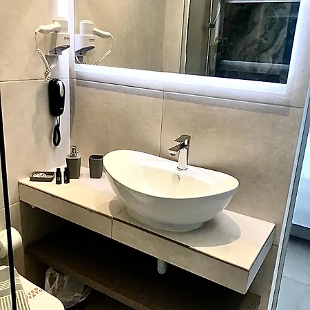 Ξενοδοχείο Happy Days Hotel, Adults Only