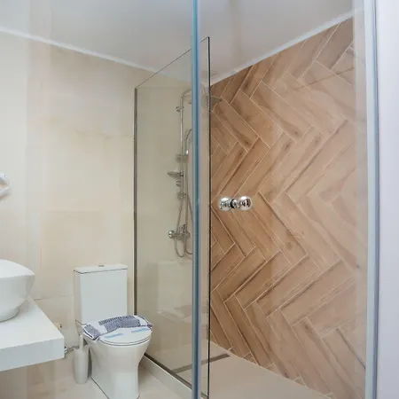 Happy Days Hotel, Adults Only