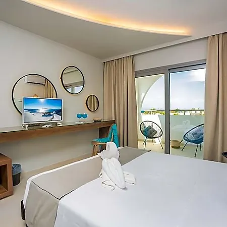 Happy Days Hotel, Adults Only 3*