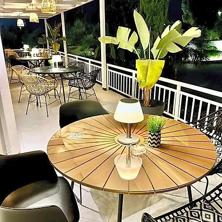 Happy Days Hotel, Adults Only 3* Θεολόγος