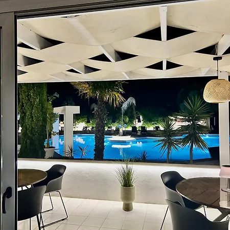 Happy Days Hotel, Adults Only Hotel 3*