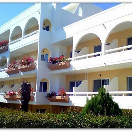 Happy Days Hotel, Adults Only Отель 3*