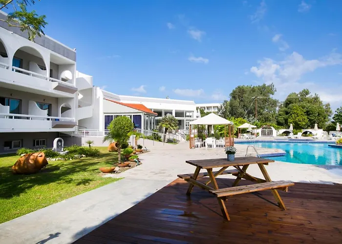 Happy Days Hotel, Adults Only Otel