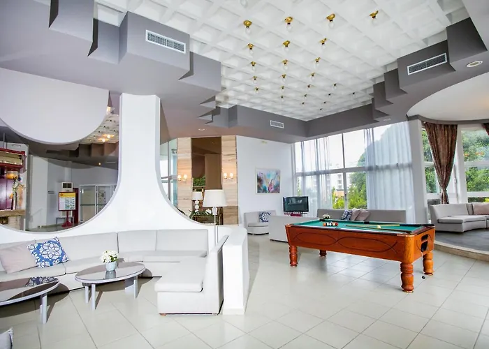 Happy Days Hotel, Adults Only Hotel 3*