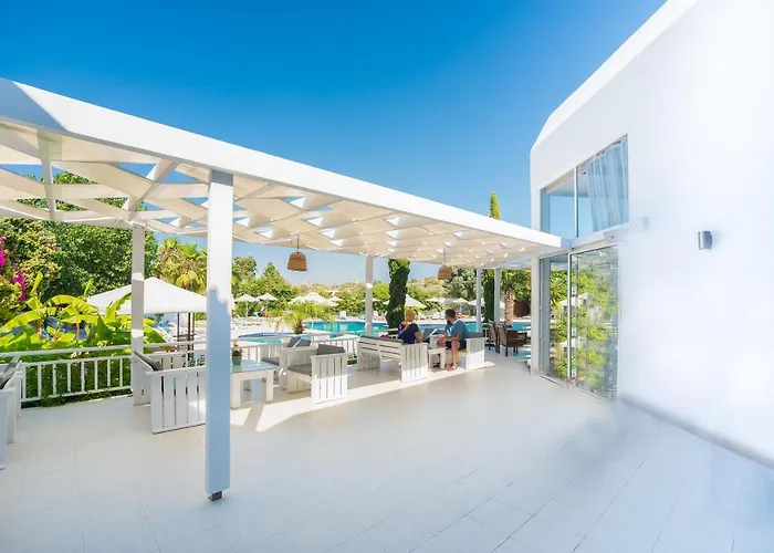 Otel Happy Days Hotel, Adults Only 3*