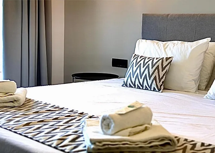 Happy Days Hotel, Adults Only Otel