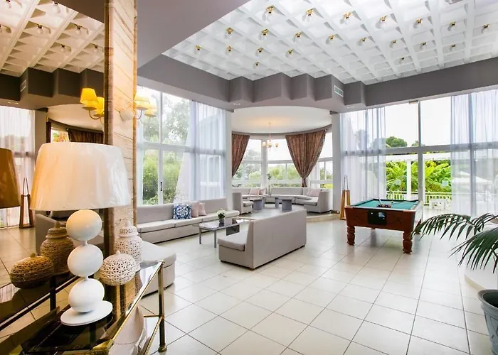 Happy Days Hotel, Adults Only