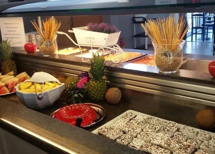 Happy Days Hotel, Adults Only Hotel