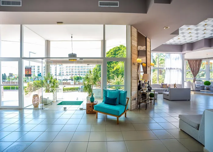 Hotel Happy Days Hotel, Adults Only 3*