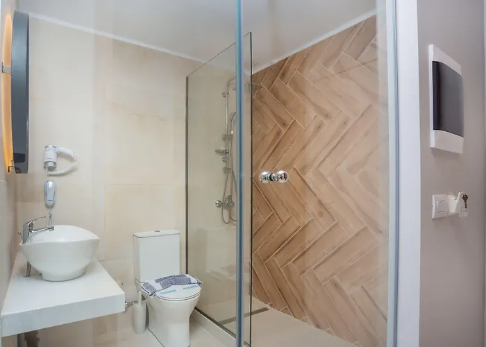 Happy Days Hotel, Adults Only