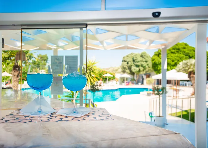 Happy Days Hotel, Adults Only Otel