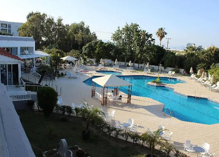 Happy Days Hotel, Adults Only 3*