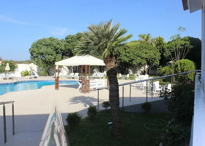 Happy Days Hotel, Adults Only