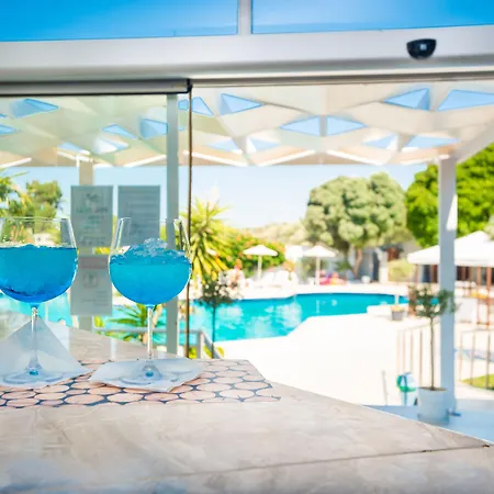 Happy Days Hotel, Adults Only Отель
