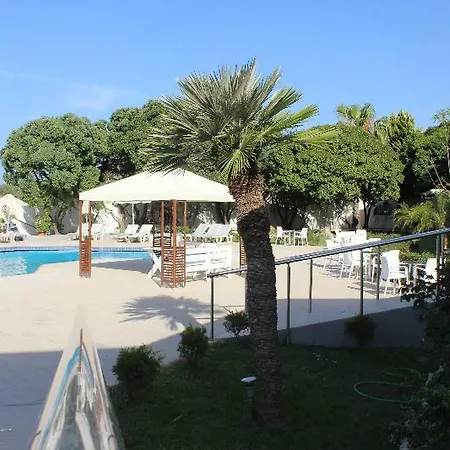 Happy Days Hotel, Adults Only